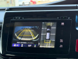 駐車時に便利な全方位モニターが付いていますので車庫入れも安心&安全です!