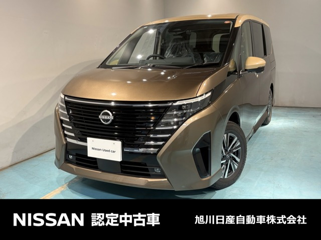 セレナ 1.4 e-4ORCE ハイウェイスターV 4WD 