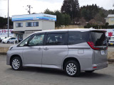 乗用車のほかにも、トラックや商用車などお仕事に活躍する車も多数展示!見応えのある当社へ是非ご来店下さい!