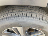 タイヤは新品です