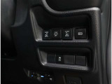 電動のスライドドアで楽々スムース!運転席からも開閉の操作もできます♪キーのスイッチひとつで自動開閉できる便利な機能もついてます♪