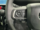 ステアリングスイッチ装備!運転しながら手元でオーディオの操作などができます。