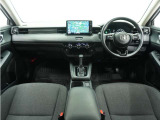 ◆視界広々で非常に運転しやすくロングドライブでも疲れを感じさせないすっきりとまとまったインパネ周りです。