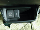 【POWEROUTLET】12V電源ソケットを設置しております。周辺機器の充電にご利用頂けます☆