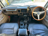 気になるお車がありましたら右の電話番号から直接お店にお問い合わせください。支払方法から車両情報、状態までなんでもご説明させて頂きます。スタッフ一同ご連絡お待ちしております。
