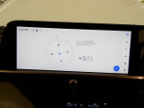 【ディスプレイオーディオ】・・・大型ディスプレイに各種オーディオ機能(AM/FMチューナー、Bluetooth対応)とスマートフォン連携機能を搭載。