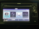 【ディスプレイオーディオ】を装備。音声再生に対応しています。好きな音楽を聞きながら、ドライブはいかかですか?CDチューナー搭載。