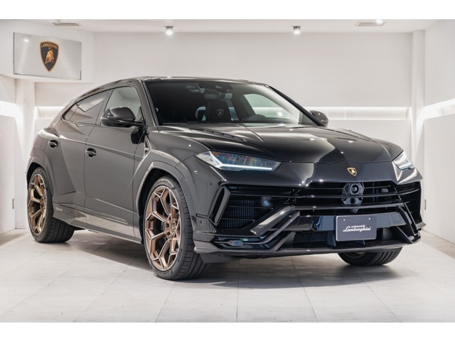 ウルス ペルフォルマンテ 4WD 