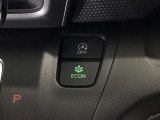 ★ECONスイッチ★ エコドライブを加速しよう!スイッチをONにすると、運転の仕方によるロスを抑え込み燃費をよくするようクルマが頑張ります(*^ー^*)燃費向上にチャレンジ♪