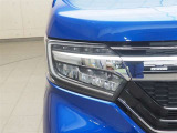 明るいLEDヘッドライトは夜間の障害物や歩行者の早期発見に繋がり安全装置と言っても過言はないです♪