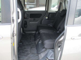 後部座席もゆったり快適です♪