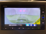リアカメラ付で、後方をナビ画面で確認。車庫入れも安心です。もちろん、バックギアと連動しています。
