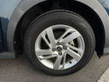 純正アルミホイール付き!ボディにバッチリ合ってます!