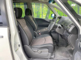 運転席シート廻りは使用感も少なく、良好な状態となっています。丁寧に使われていたことがよくわかりますね。