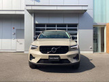 XC40 ウルトラ B4 AWD ダークエディション 4WD 