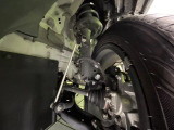 お車を安心してお乗りいただく為には、足回りの定期点検が欠かせません。サービスサポート(有償保証)では無料点検もご提供しており、安心のカーライフをお過ごしいただけるサポート体制が整っています。