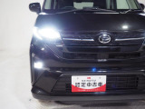 ヘッドライトとフォグランプはLEDタイプ。夜間の運転も安心です。
