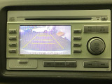 バックモニター付きで、車庫入れやバック時の後方確認をサポート。