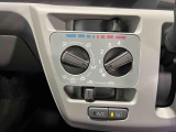 今お乗りのお車の価値が気になる方は、お気軽にお声がけください。査定士の資格を持ったスタッフが、丁寧に査定いたします