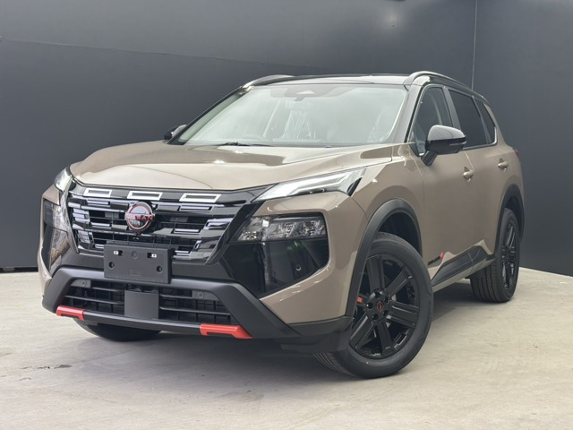 エクストレイル1.5 ロック クリーク e-4ORCE 4WD