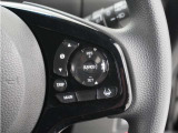 ◆アダプティブクルーズコントロール◆予め設定した車速内でクルマが自動的に加減速。前走車との適切な車間距離を維持しながら追従走行します。【LKAS】車線維持支援システムでステアリング操作を支援。