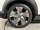 タイヤサイズは255/45R20です☆