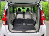 普段のお買い物や通勤、送迎等に十分な荷室スペースを確保しております。セカンドシートを倒すと、大きな荷物の積載も可能です♪