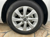 ボディースタイルにマッチした純正アルミホイールです!