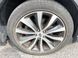 【純正アルミホイール】外観にマッチした純正アルミホイールを装着しております。各種社外アルミホイールや、スタッドレスタイヤも取扱いしております。是非ご相談ください♪