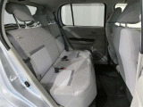 気になる汚れは「まるまるクリン」で解消! 当社の中古車はシートを外して隅々までキレイにクリーニングしてあります(但し、一部 高年式車両等は除きます)