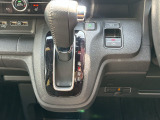 シフトレバー、電制P、オートブレーキホールド