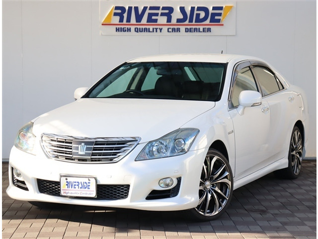 クラウンハイブリッド3.5社外19インチアルミ 本革エアーシート 純正