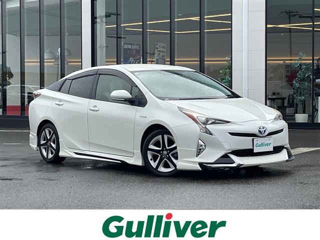 トヨタ プリウス 