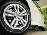 【16インチアルミホイール】外観にマッチしたアルミホイールを装着しております。各種アルミホイールや、スタッドレスタイヤも取扱いしております。是非ご相談ください♪