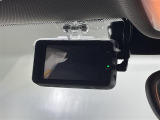 【ドライブレコーダー】映像・音声などの運転中の記録を残します。事故などを起こした起こされた時の証拠になりえますので、もしも時でも安心ですね。