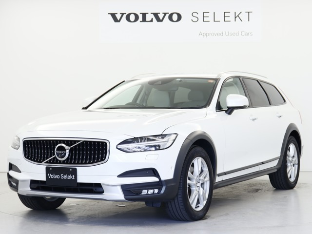V90クロスカントリー D4 AWD モメンタム ディーゼル 4WD 