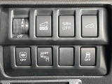 【パワーバックドア】スマートキーや運転席のボタンを押すだけでリアゲートが自動で開閉します!荷物を持っている時や、高い位置にあるバックドアを閉める際に便利な機能です♪