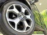 【純正15インチアルミホイール】外観にマッチした純正アルミホイールを装着しております。各種社外アルミホイールや、スタッドレスタイヤも取扱いしております。是非ご相談ください♪