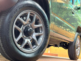【純正16インチアルミホイール】外観にマッチした純正アルミホイールを装着しております。各種社外アルミホイールや、スタッドレスタイヤも取扱いしております。是非ご相談ください♪