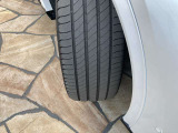 タイヤの残り溝も多く、安心ですね!!
