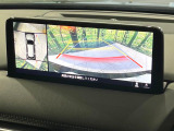 【360&deg;ビューモニター】専用のカメラにより、上から見下ろしたような視点で360度クルマの周囲を確認することができます☆死角部分も確認しやすく、狭い場所での切り返しや駐車もスムーズに行えます。