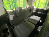 3列目シートはもちろん状態良好☆大人でもゆったりと座って頂けますので、大人数でのお出かけもラクラクです♪ご家族で、気の知れた仲間で、ドライブに行くのが楽しみですね♪