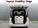 車いす用スロ-プはご覧のようにコンパクトに纏めて収納が可能です。