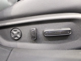 高級車の代名詞!電動シートが装備されています!