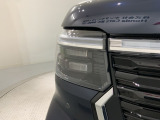 LEDヘッドライトは、点灯の瞬間から最大光量を発揮し、突然暗くなるトンネルなどでの安定感を高めます。