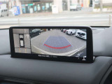 【360&deg;ビューモニター】駐車が苦手な方も、これがあれば安心です!狭い駐車場や花壇などがあって心配な駐車シーンでも、死角がなく安全が確保できます♪