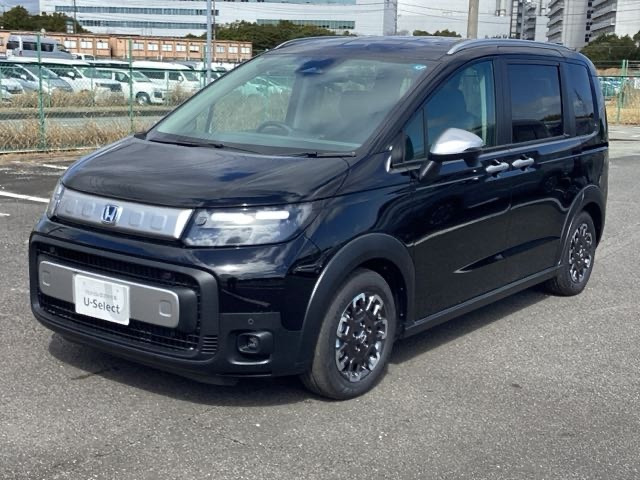 フリード 1.5 e:HEV クロスター （6AA-GT6）