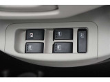 スイッチ一つで窓を開け閉めできるパワーウィンドウスイッチです。