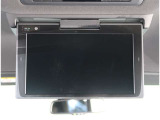 【後席モニター】純正オプションの12型後席モニターが付いています。