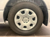 15インチ純正スチールホイールです。